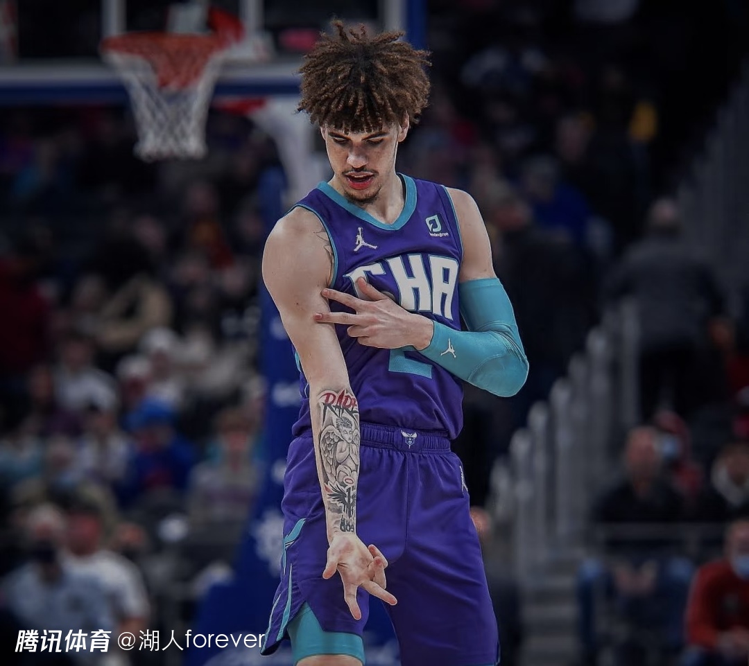 今夜夏洛特黄蜂调整名单以备NBA季后赛，门线救险环节打磨，赛场秩序良好，训练强度明显提升的简单介绍